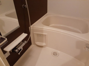 ゆったり過ごせるお風呂です