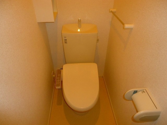 清潔感のあるトイレです