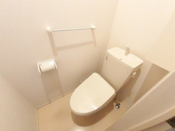 シンプルで使いやすいトイレです