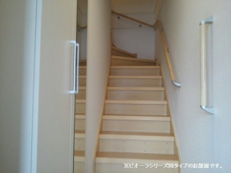 収納もある玄関です