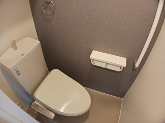 清潔感のあるトイレです