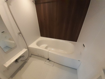 ゆったり過ごせるお風呂です