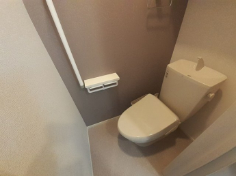 シンプルで使いやすいトイレです