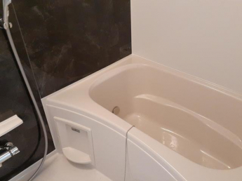 日々の疲れを癒すお風呂付です