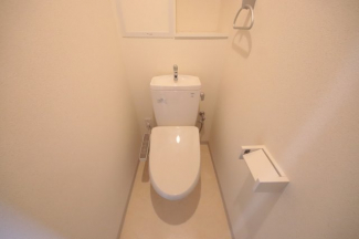 ゆったりとした空間のトイレです
