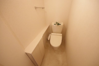 シンプルで使いやすいトイレです