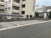 神戸市灘区岩屋北町４丁目の駐車場の画像