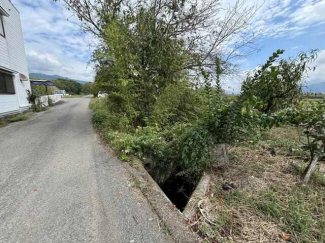 東温市西岡の売地の画像