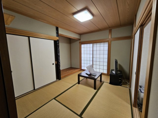 床の間の有る和室です