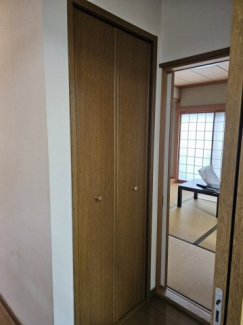 階段下収納です