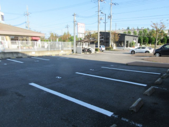 【駐車場】