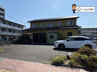 南草津駅、徒歩１０分圏内
平坦地で約108坪と、敷地ひろびろ！
市街地ですので、営業に適した立地条件！