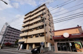 東温市志津川のマンションの画像