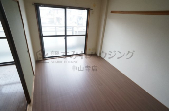 参考、同建物・同間取りの号室
