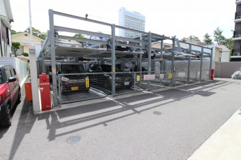 【駐車場】