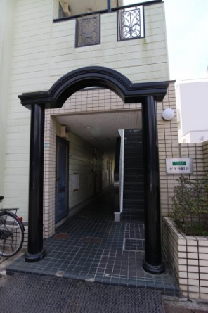 【エントランス】