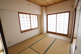 【寝室】