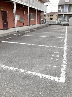 【駐車場】
