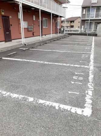 【駐車場】