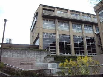 上ヶ原中学校まで850m