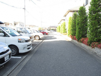 【駐車場】