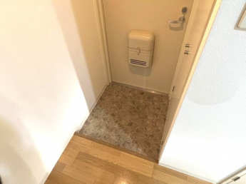 【玄関】