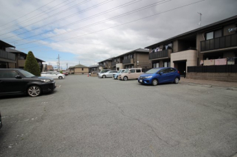 【駐車場】