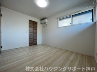 【寝室】