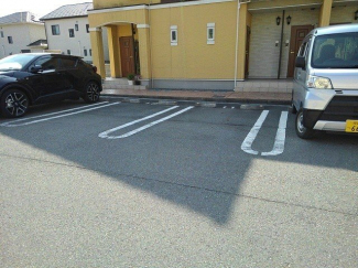 【駐車場】