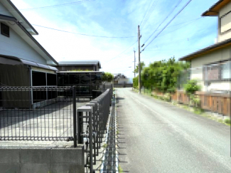 【前面道路含む現地写真】
