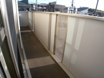 【バルコニー】