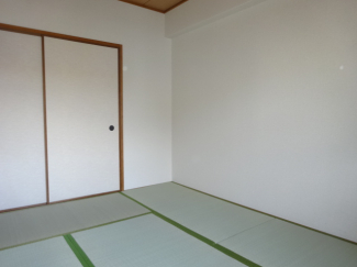 【寝室】