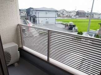 陽当たり良好なバルコニーです