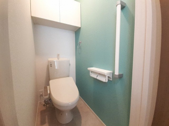 清潔感のあるトイレです