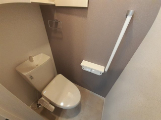 シンプルで使いやすいトイレです