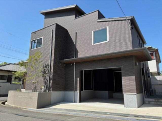建物東側外観