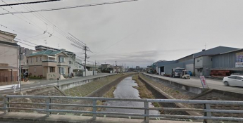 駄六川まで3m