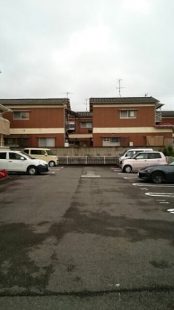 駐車場に車を止められます