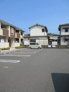 駐車場に車を止められます