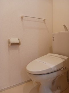 清潔感のあるトイレです