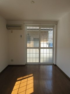 中はこのようになっています