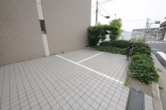 清潔なエントランスです