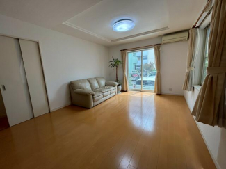 松山市立花３丁目の中古一戸建ての画像