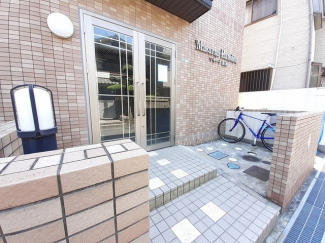 【エントランス】