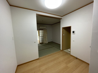 【居間・リビング】