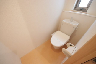 ゆったりとした空間のトイレです