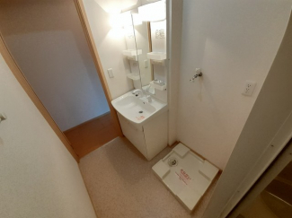 コンパクトで使いやすい洗面所