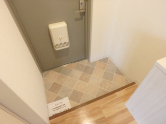 シンプルで使いやすい玄関です