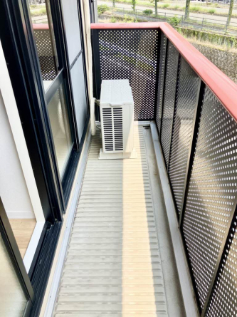 【バルコニー】