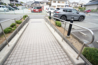 【エントランス】